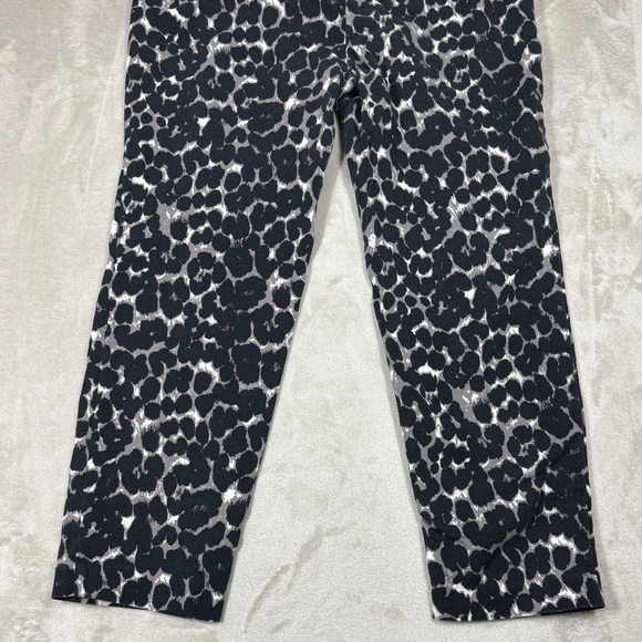 Old Navy Mid Rise Harper Cropped Leopard Animal Print Cotton Blend Pants 4 Reg - Picture 13 of 16